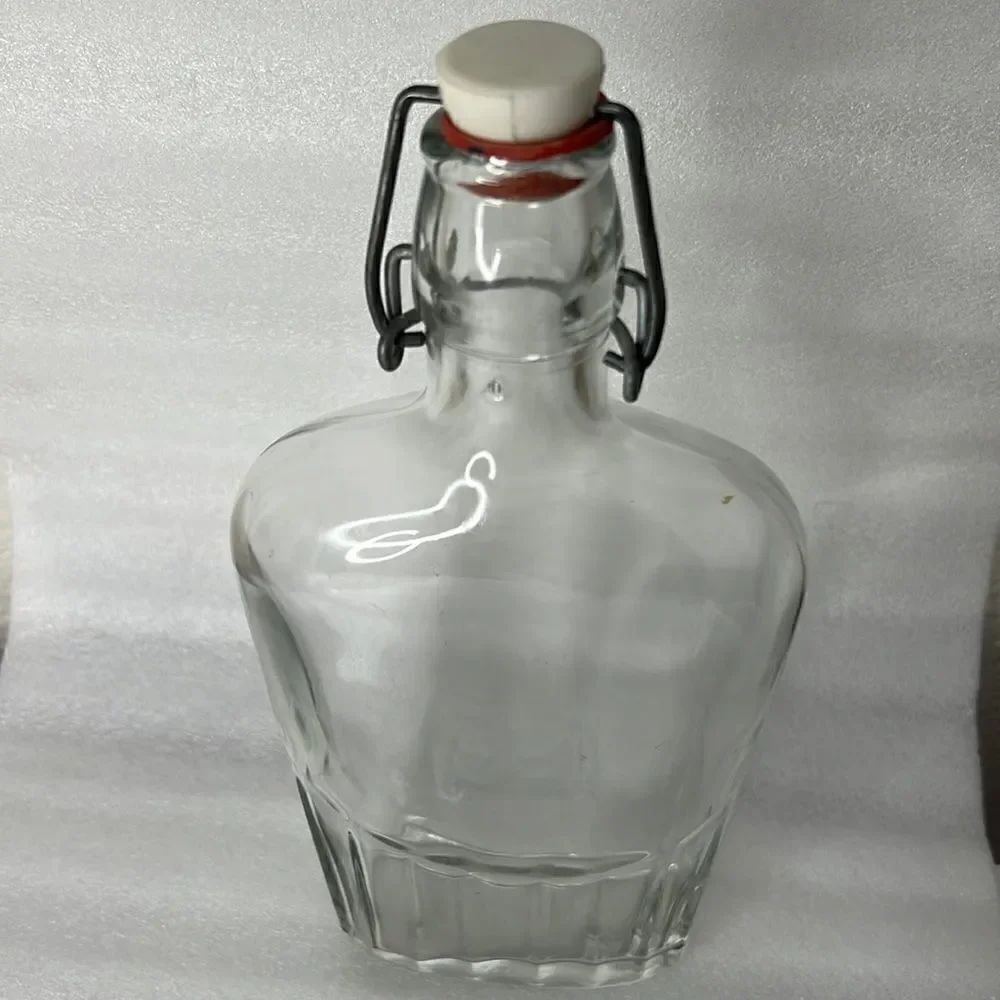 Pint Glass Thumbprint VintageĀ LiquorāMedicineāResealableāStopperāTravelāBottle